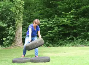 scene met de gevonden autobanden.webp